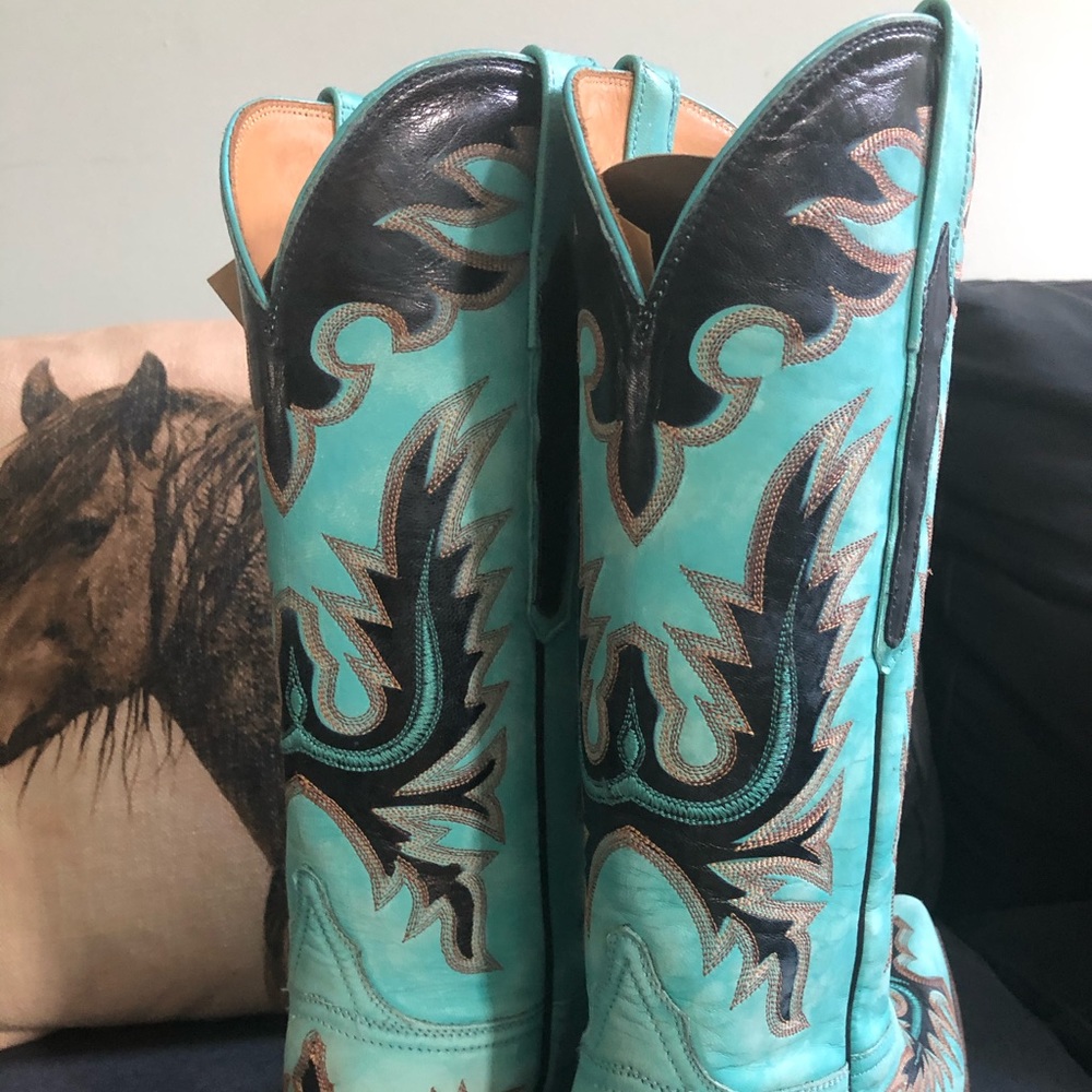 New handmade Lucchese Classics Mayela cowboy boots